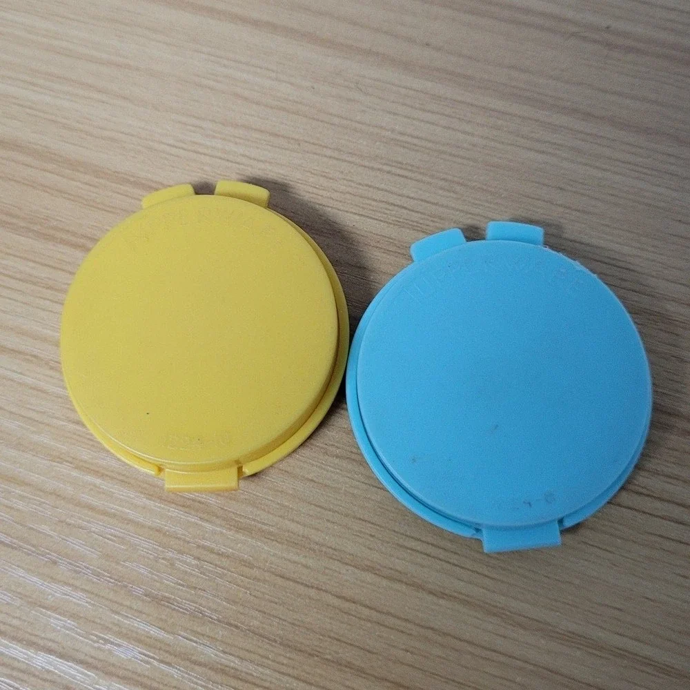 Tupperware Round Clamshell Pocket Pill Box Keeper‎ Cases Container 1224